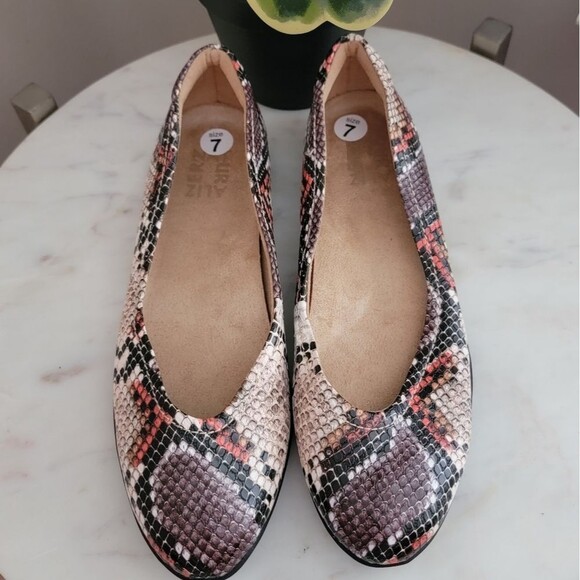NWOT Naturalizer flexy flat multi desert snake leather - Picture 1 of 3